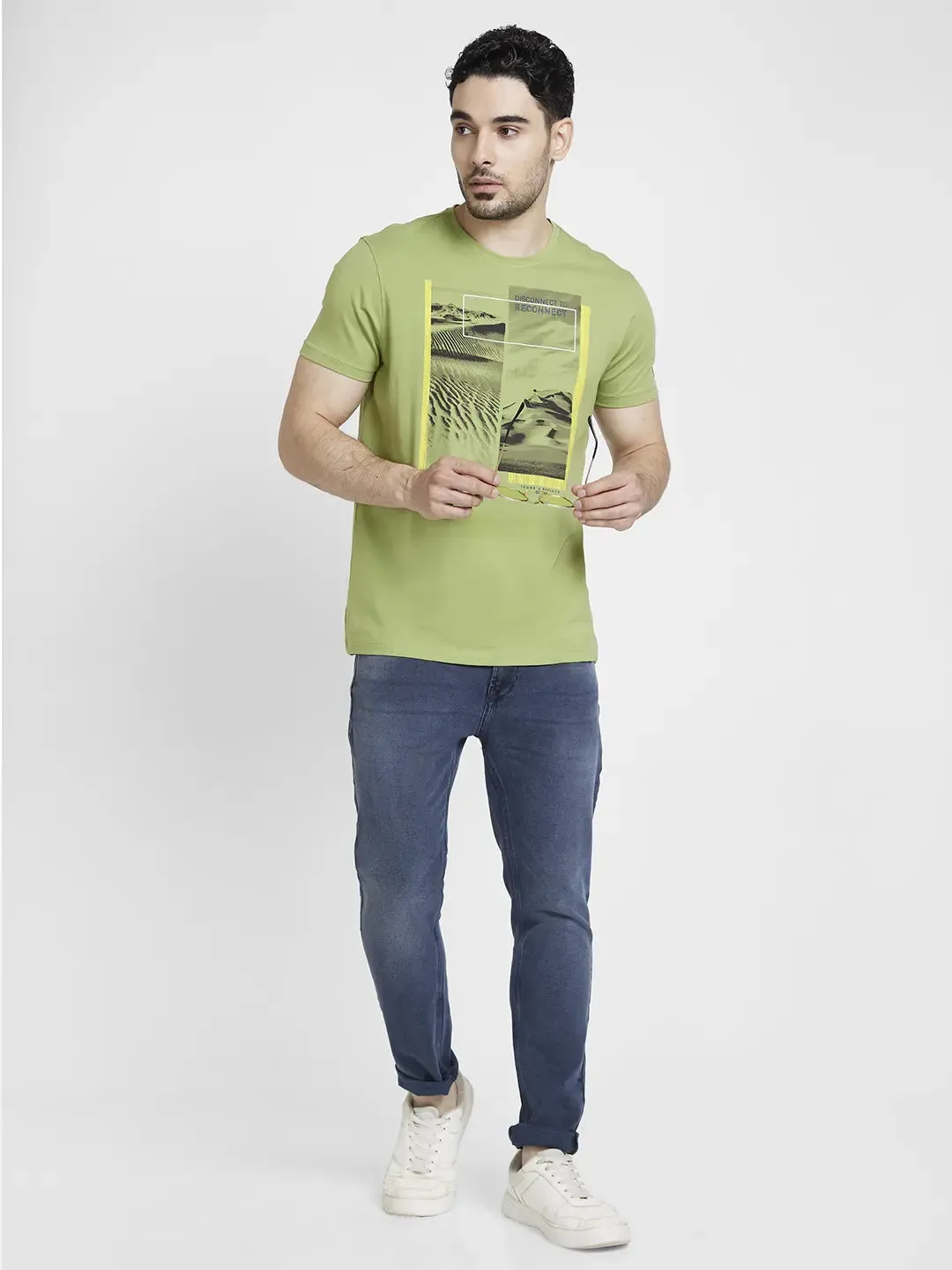 Spykar Men Dusty Pista Green Cotton Slim Fit Printed Round Neck Tshirt